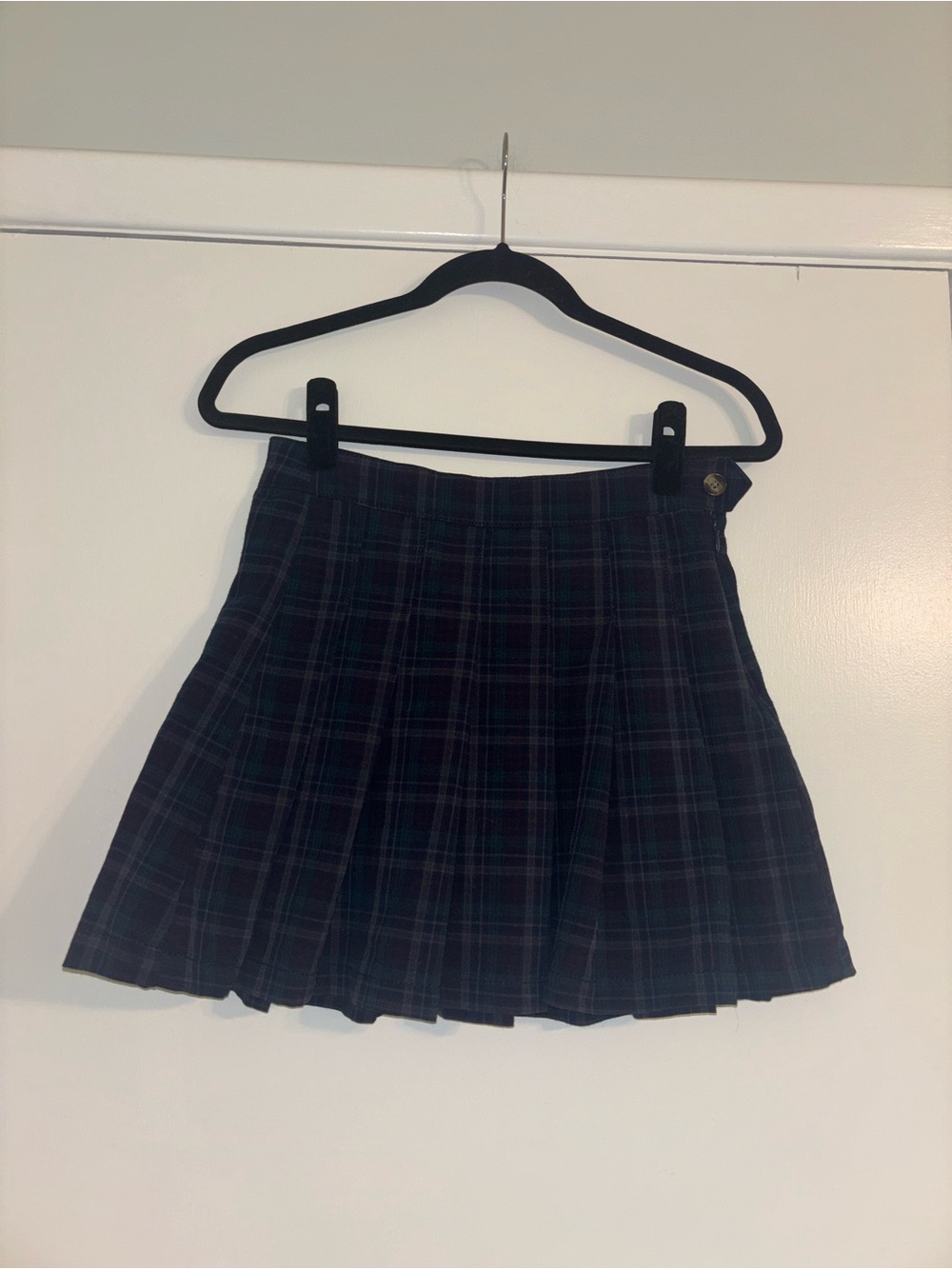 American Eagle Outfitters Navy Plaid Pleated Mini Skirt